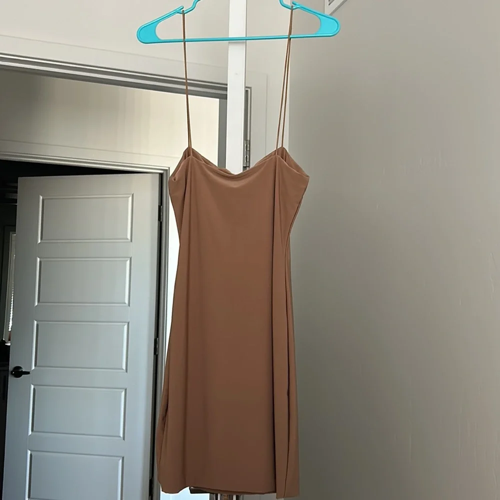 Tan Bodycon Mini Dress Size Medium - Picture 3 of 3